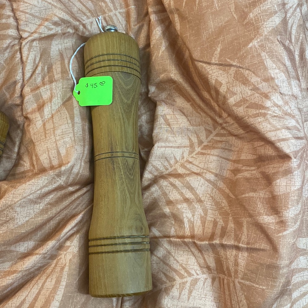 Pepper mill grinder